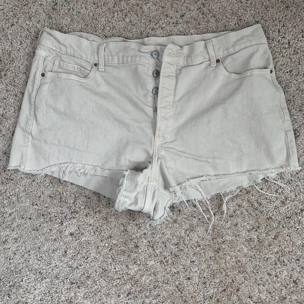 Old Navy tan denim shorts